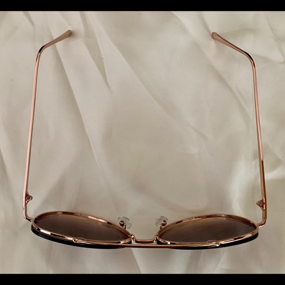 Women’s aviator sunglasses - Picture 3 of 3